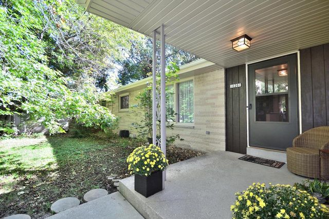 10201 Brookside DRIVE, Hales Corners, WI 53130