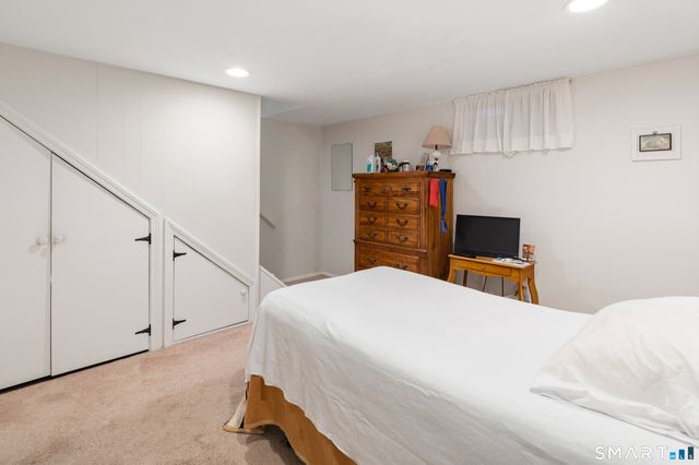 453 Sylvan Knoll Road, Stamford, CT 06902