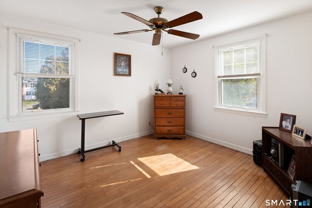 453 Sylvan Knoll Road, Stamford, CT 06902