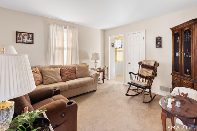 453 Sylvan Knoll Road, Stamford, CT 06902