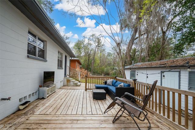 418 NW 27TH TERRACE, Gainesville, FL 32607