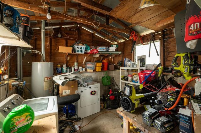 418 NW 27TH TERRACE, Gainesville, FL 32607