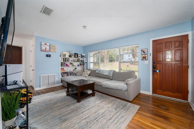 418 NW 27TH TERRACE, Gainesville, FL 32607