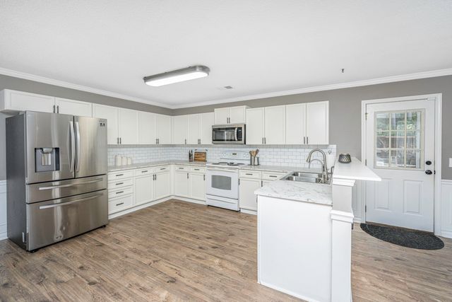 2036 Robin Wood Boulevard, Moncks Corner, SC 29461
