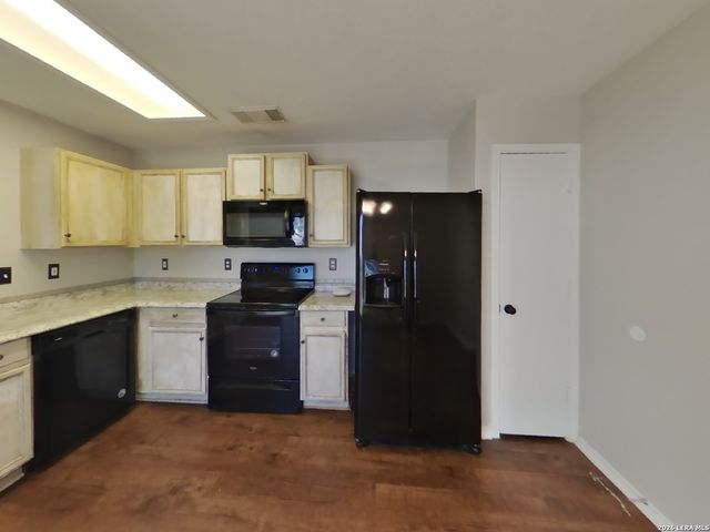 7902 Brazoria, San Antonio, TX 78254