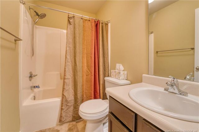 160 Collinwood Drive, Raeford, NC 28376