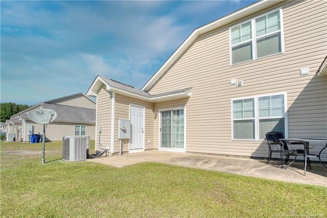 160 Collinwood Drive, Raeford, NC 28376