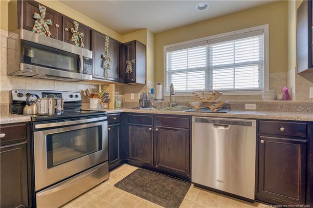 160 Collinwood Drive, Raeford, NC 28376