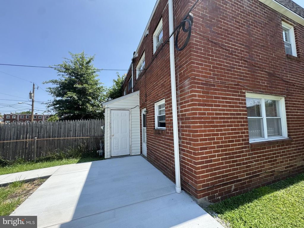 1323 MAPLE AVE, WILMINGTON, DE 19805 — photo 5