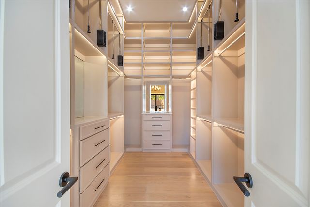 4222 Middleton Road, Dallas, TX 75229