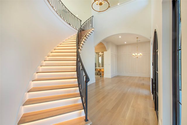 4222 Middleton Road, Dallas, TX 75229