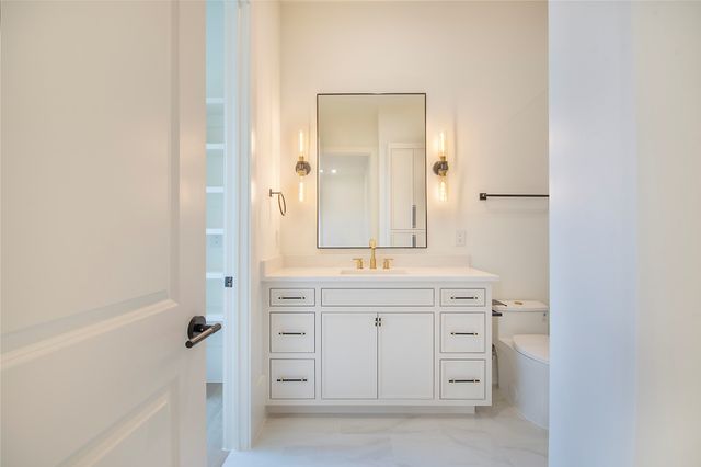 4222 Middleton Road, Dallas, TX 75229