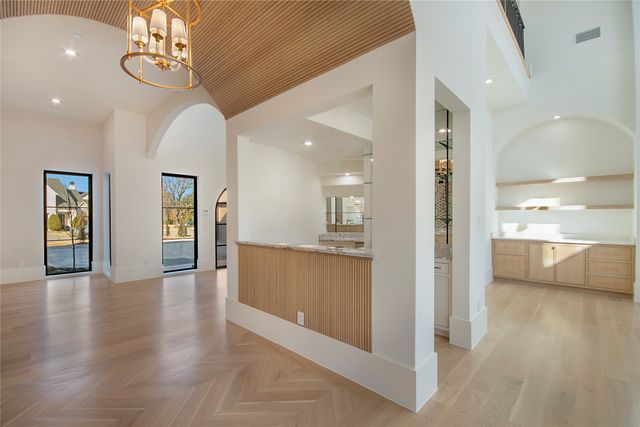 4222 Middleton Road, Dallas, TX 75229