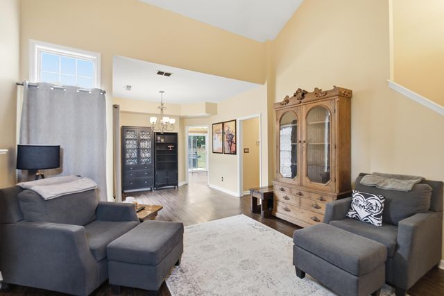 3648 Fair Ridge Drive, Lexington, KY 40509