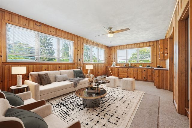 24 Cherry St, Spencer, MA 01562