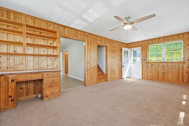 24 Cherry St, Spencer, MA 01562
