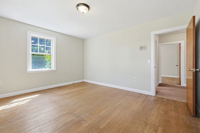24 Cherry St, Spencer, MA 01562