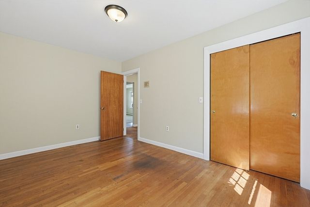 24 Cherry St, Spencer, MA 01562