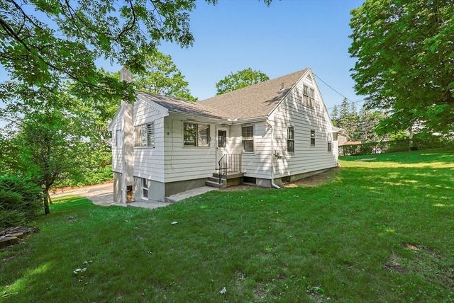 24 Cherry St, Spencer, MA 01562