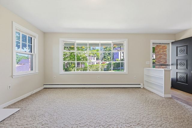 24 Cherry St, Spencer, MA 01562