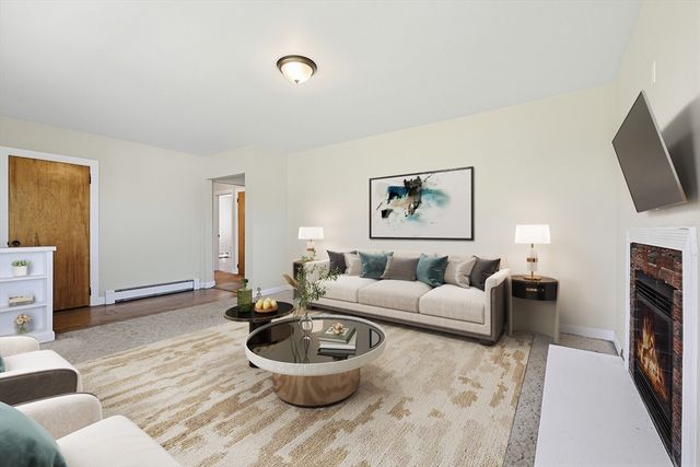 24 Cherry St, Spencer, MA 01562