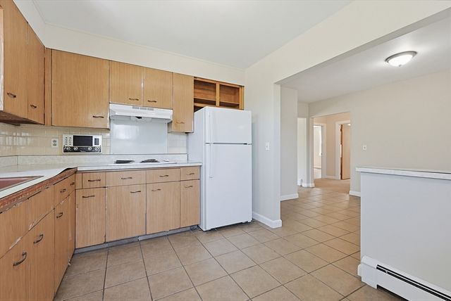 24 Cherry St, Spencer, MA 01562
