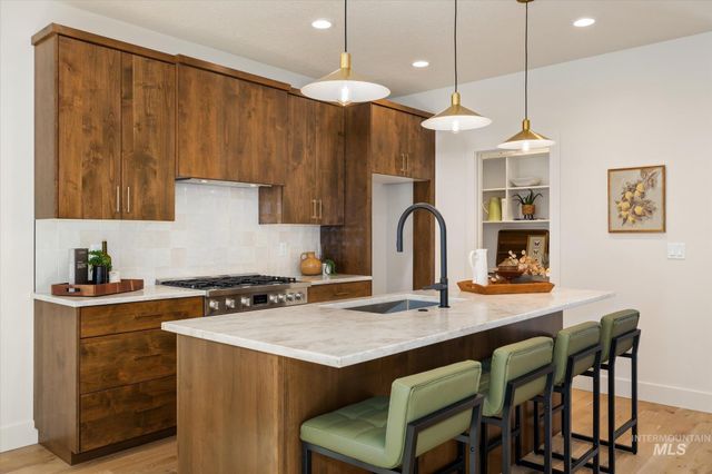 5612 W Grover St, Boise, ID 83705