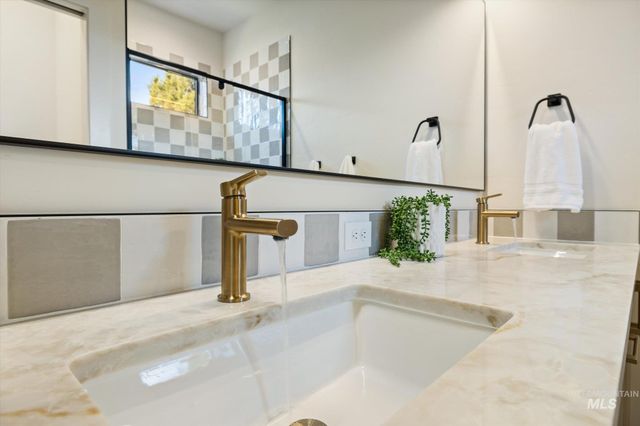 5612 W Grover St, Boise, ID 83705