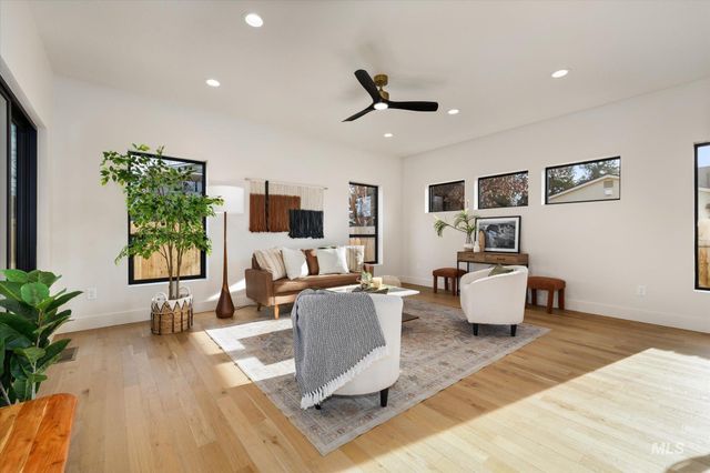 5612 W Grover St, Boise, ID 83705