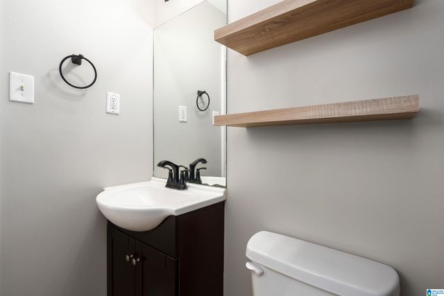 2127 GAYLEWOOD DRIVE, Bessemer, AL 35022