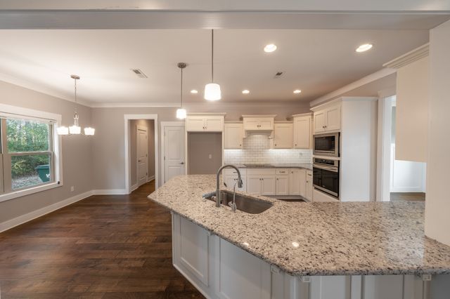 706 Aubrey Sue Pass, Smyrna, TN 37167