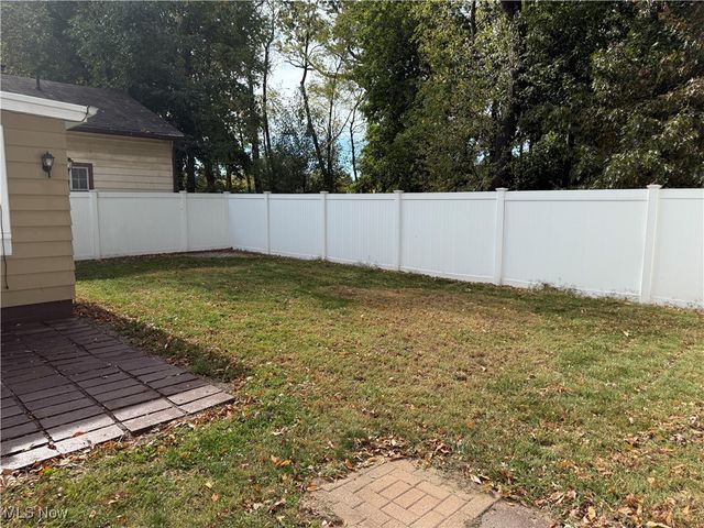 210 Luary Drive, Painesville, OH 44077