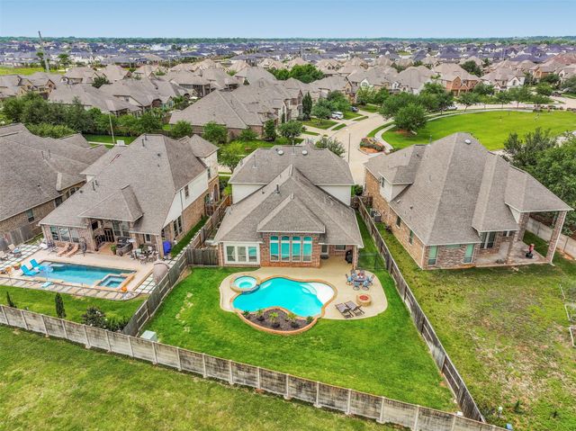 2229 Ringwood Way Lane, Friendswood, TX 77546