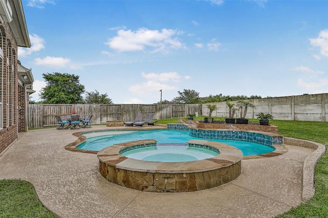 2229 Ringwood Way Lane, Friendswood, TX 77546