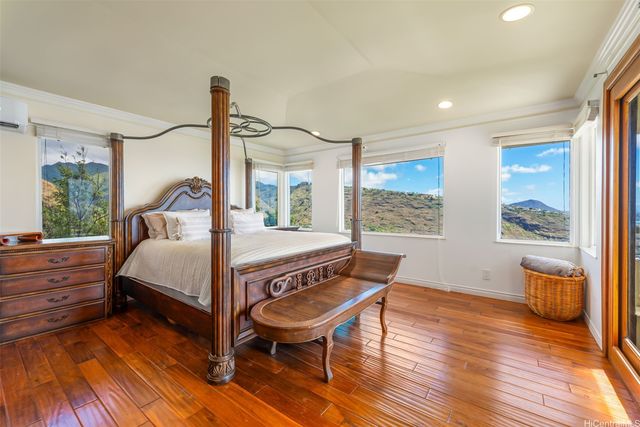 5201 Kuaiwi Place, Honolulu, HI 96821