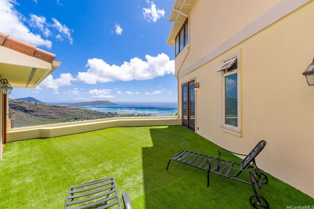 5201 Kuaiwi Place, Honolulu, HI 96821