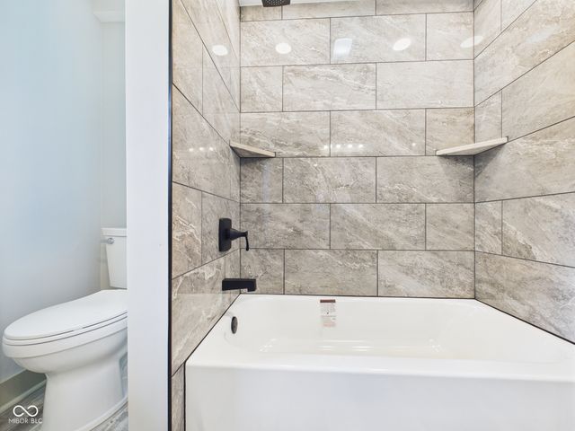 901 Fremont Drive, Anderson, IN 46012