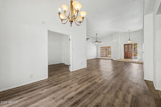 2518 E SHAW BUTTE Drive, Phoenix, AZ 85028