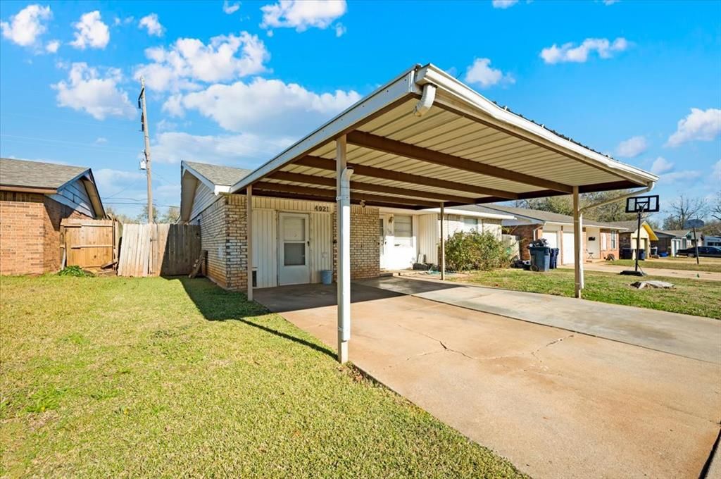 Image 2 of property listing at 4021 SE 45th Terrace, Oklahoma City, OK 73135
