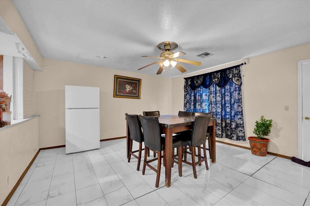 Image 15 of property listing at 4021 SE 45th Terrace, Oklahoma City, OK 73135