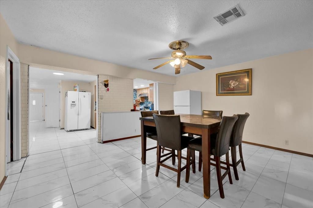 Image 16 of property listing at 4021 SE 45th Terrace, Oklahoma City, OK 73135