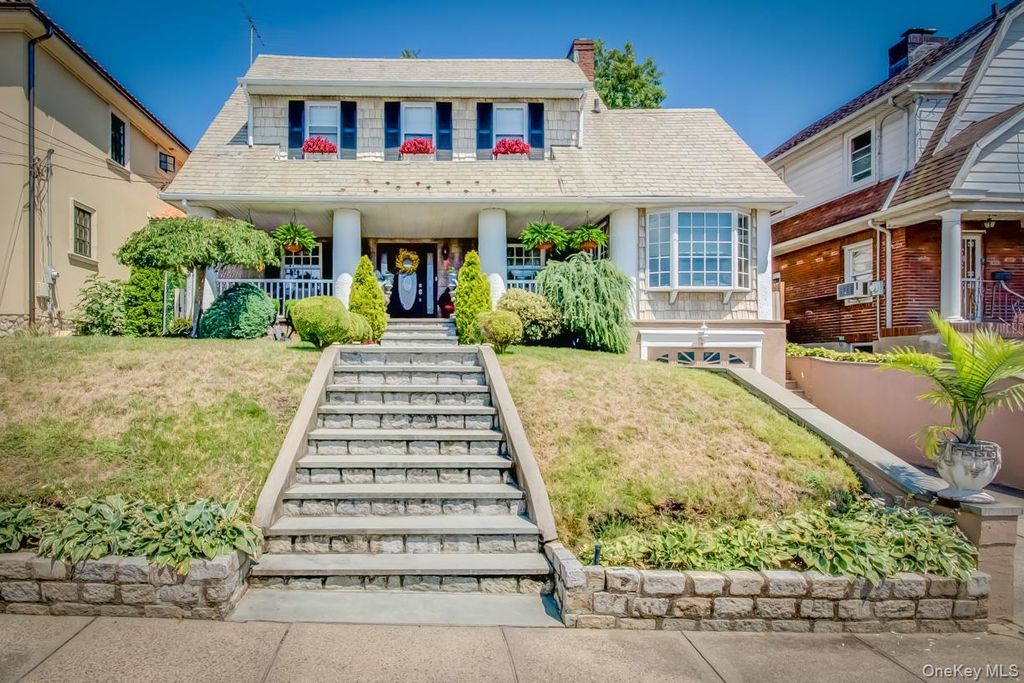 52-11 Redfield Street, Little Neck, NY 11362