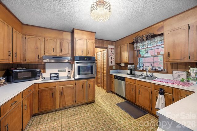 5139 E Dixon Boulevard, Kings Mountain, NC 28086