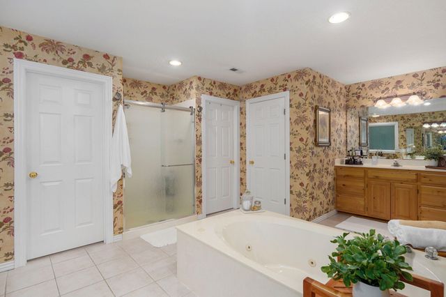 2361 S Celebration Avenue, Springfield, MO 65809