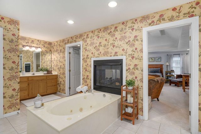 2361 S Celebration Avenue, Springfield, MO 65809