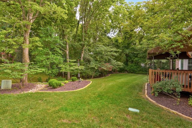 2361 S Celebration Avenue, Springfield, MO 65809