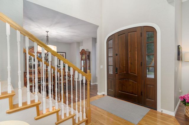 2361 S Celebration Avenue, Springfield, MO 65809