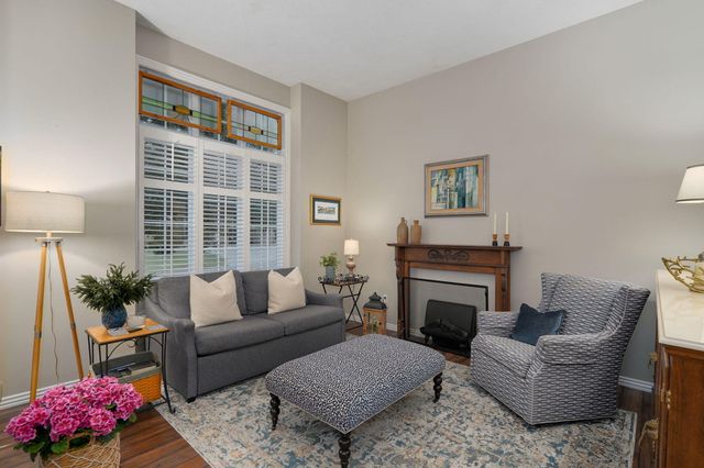 2361 S Celebration Avenue, Springfield, MO 65809