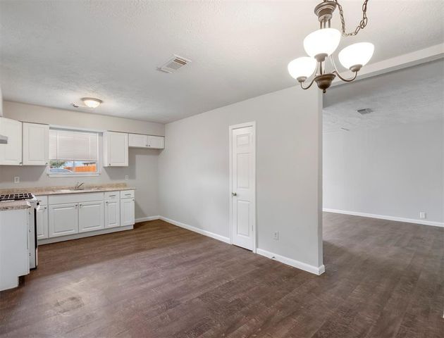 910 Minnesota Street, South Houston, TX 77587