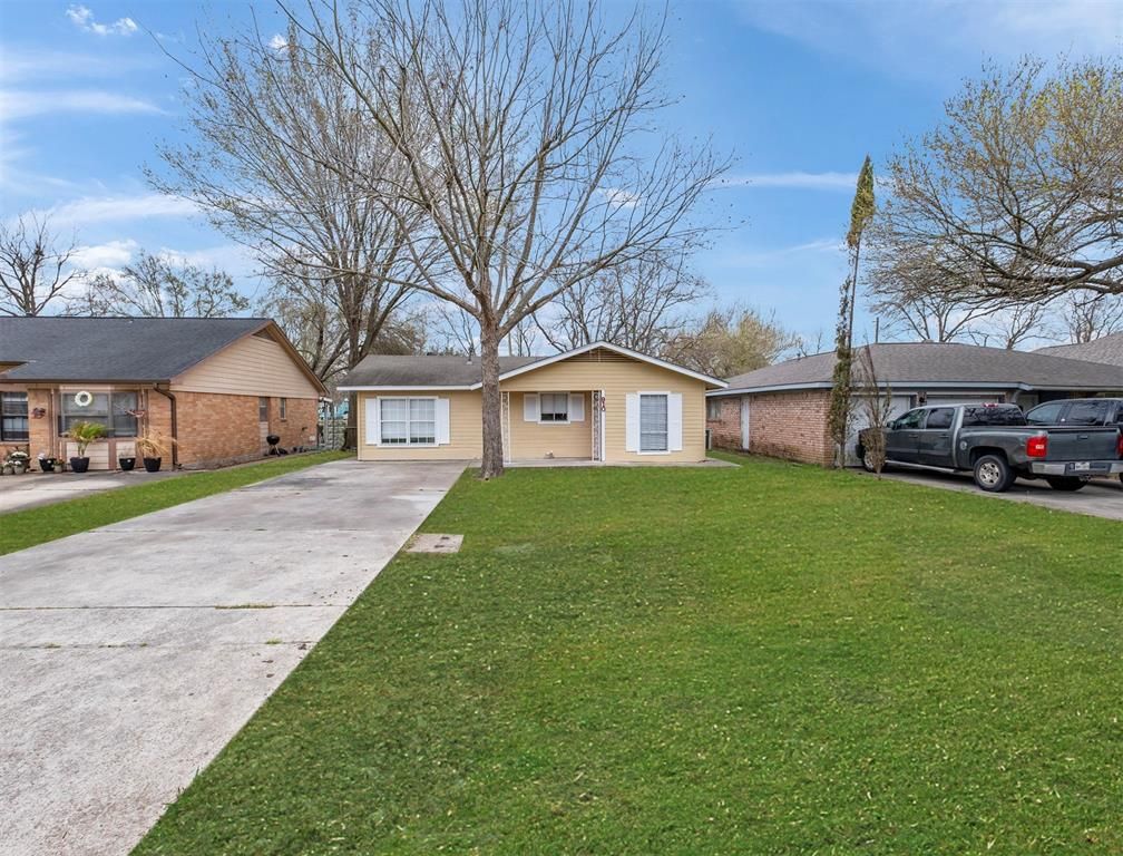 910 Minnesota Street, South Houston, TX 77587